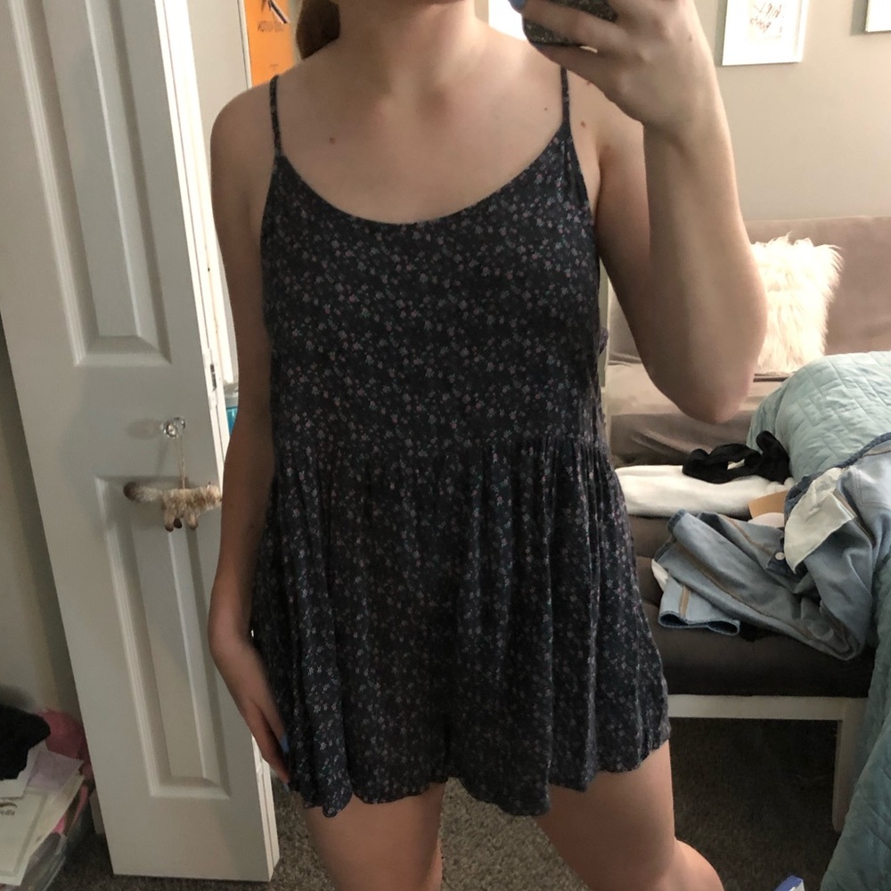 American eagle flowy romper size medium